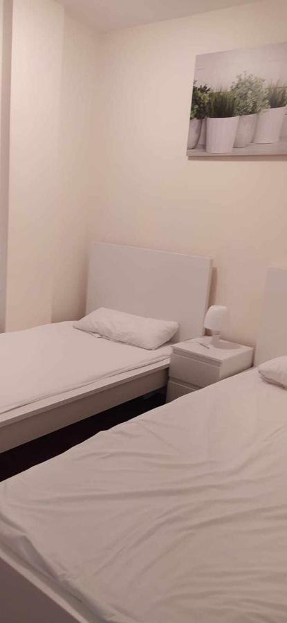 Precioso Apartamento Campo Golf Huesca Ngoại thất bức ảnh